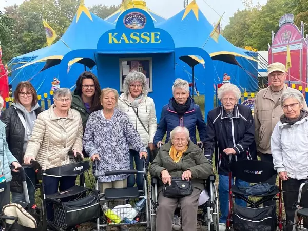 🎪✨ Heute hieß es: Manege frei für unsere Bewohner der #RiesaResidenz! ✨🎪 Sc ...